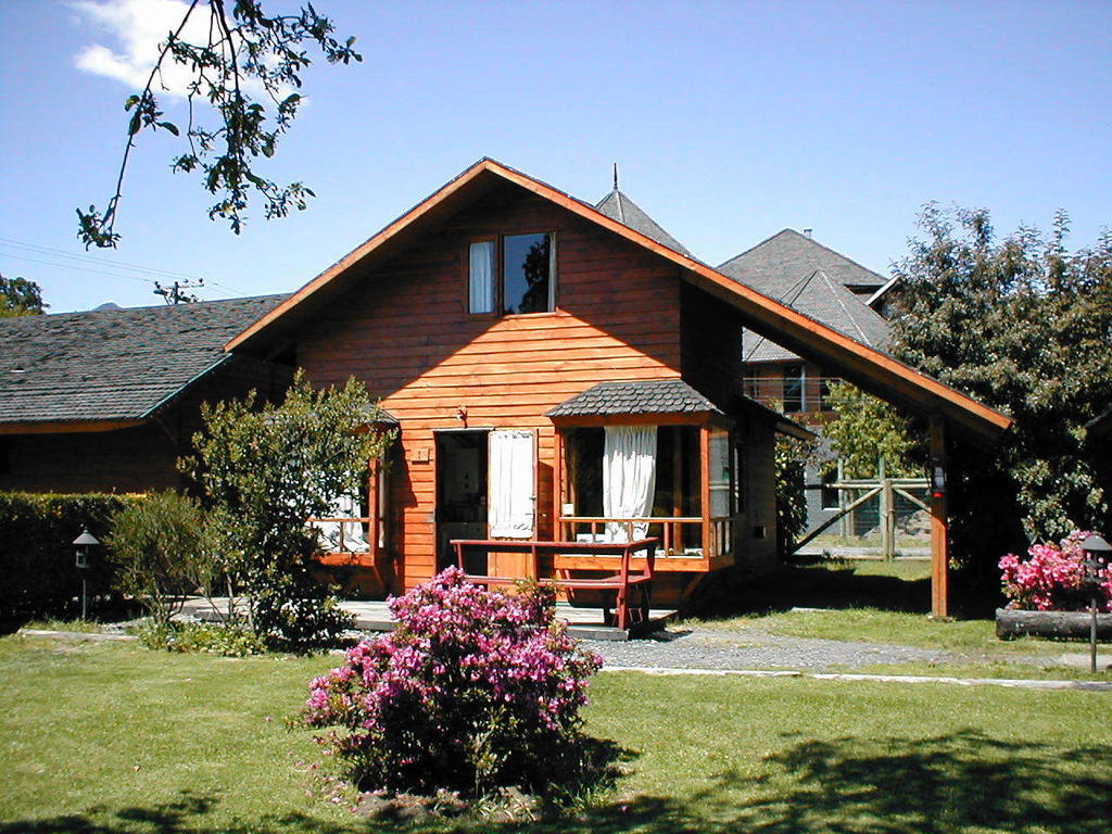 Cabanas Quinolafquen Villa Pucon Room photo