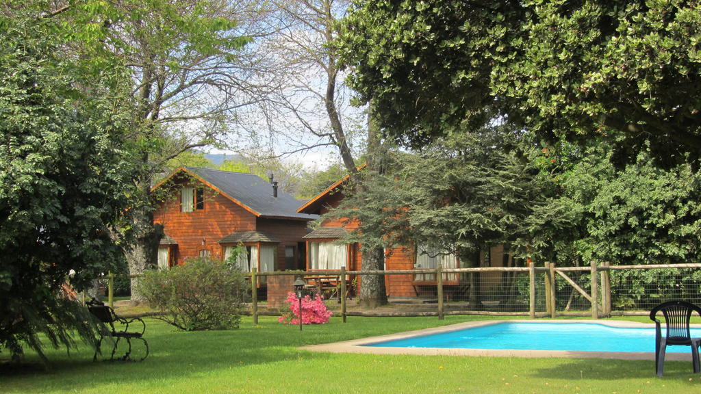 Cabanas Quinolafquen Villa Pucon Exterior photo